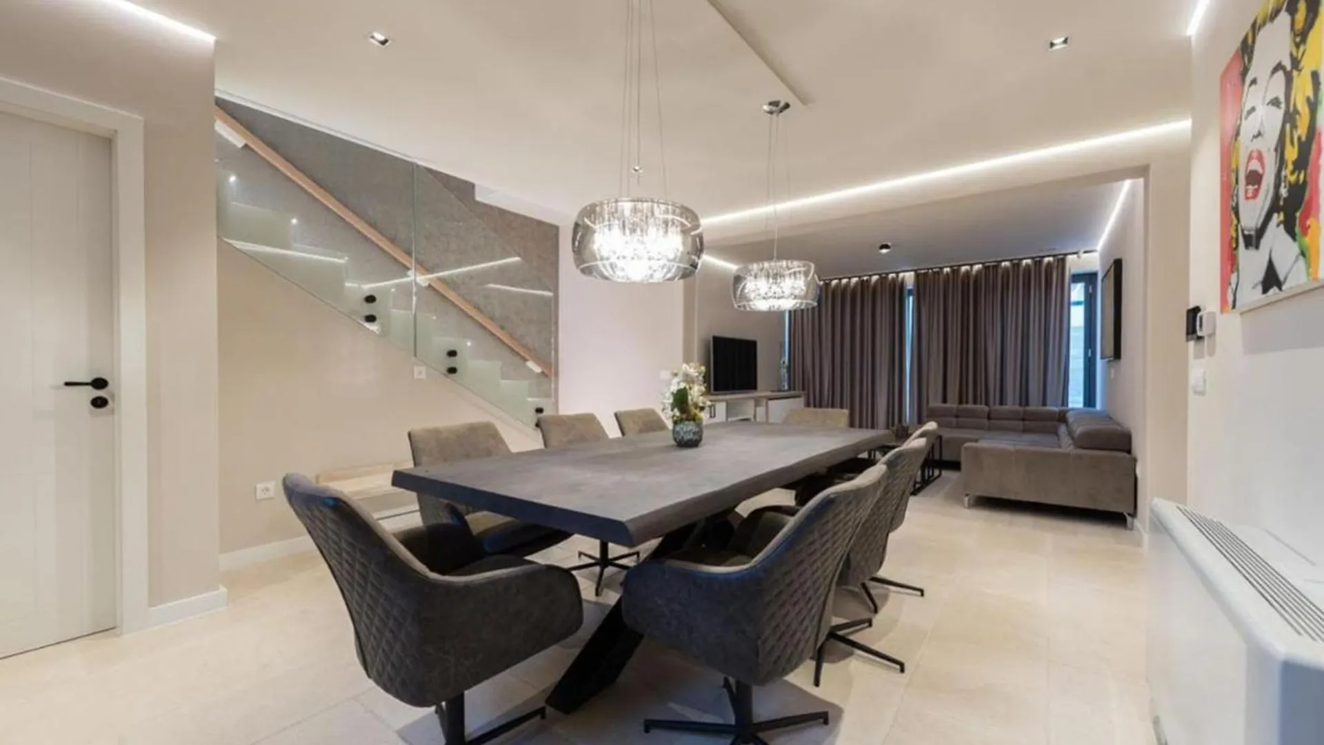 Villa Four Seasons 브르시